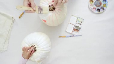 Adım adım. Cadılar Bayramı zanaat balkabağı unicorn tema ile dekorasyon