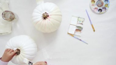 Adım adım. Cadılar Bayramı zanaat balkabağı unicorn tema ile dekorasyon