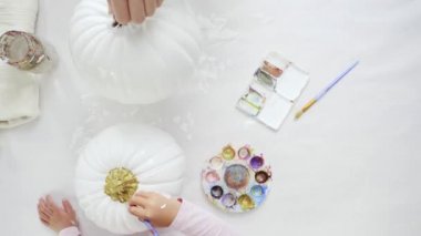 Adım adım. Cadılar Bayramı zanaat balkabağı unicorn tema ile dekorasyon