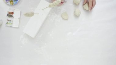 Zaman atlamalı. Adım adım. Cadılar Bayramı zanaat balkabağı unicorn tema ile dekorasyon