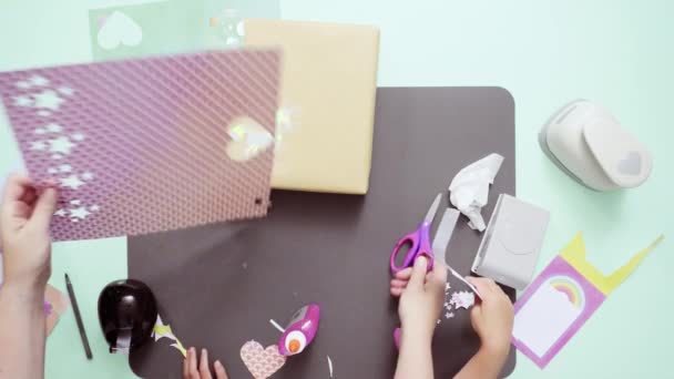 Krok Krokem Dekorace Pro Děti Narozeninám Kraftový Papír — Stock video