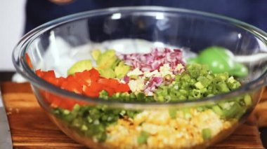 Ev yapımı Guakamole hazırlık