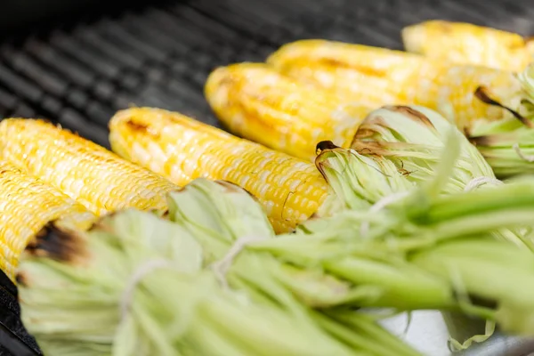 Meksika Caddesi Mısır elote açık gaz ızgara ızgara.