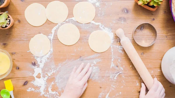 Paso Paso Hacer Empanadas Caseras Con Diferentes Rellenos — Foto de Stock