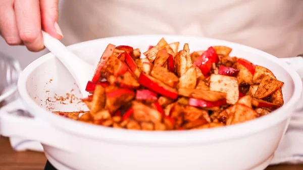 Passo Passo Fritar Maçãs Vermelhas Com Açúcar Mascavo Para Recheio — Fotografia de Stock