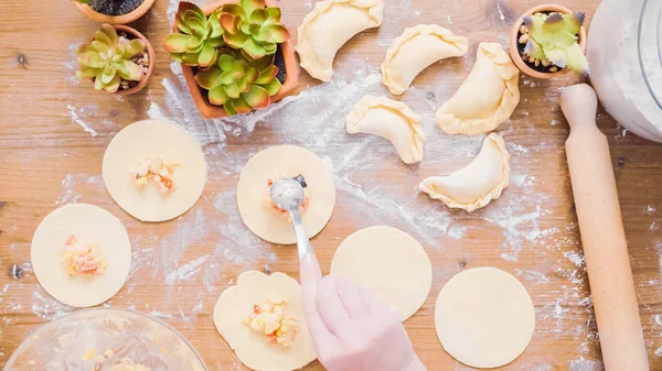 Paso Paso Hacer Empanadas Caseras Con Diferentes Rellenos — Foto de Stock