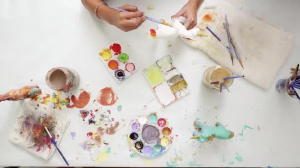 Time Lapse Step Step Little Girls Painting Paper Mache Unicorn — Stock Video