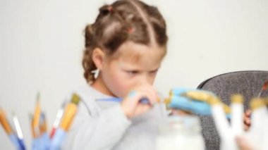 Küçük kızlar küçük dekorasyon tek boynuzlu at figürin mache kağıt