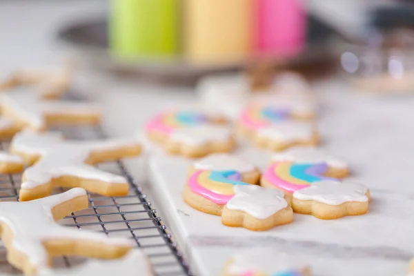 Decoreren Eenhoorn Thema Suiker Koekjes Met Koninklijke Glazuur — Stockfoto