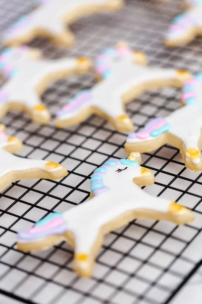 Decorating Unicorn Themed Sugar Cookies Royal Icing — Stock Photo, Image