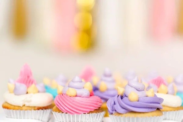 Cupcakes Baunilha Tema Unicórnio Para Crianças Festa Aniversário — Fotografia de Stock