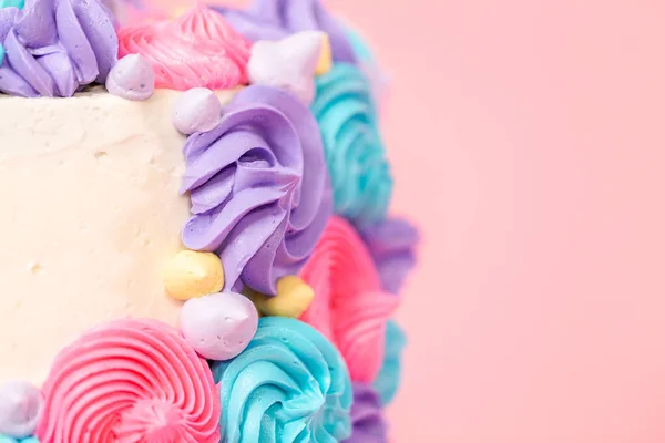 Pastel Unicornio Decorado Con Glaseado Crema Mantequilla Multicolor — Foto de Stock