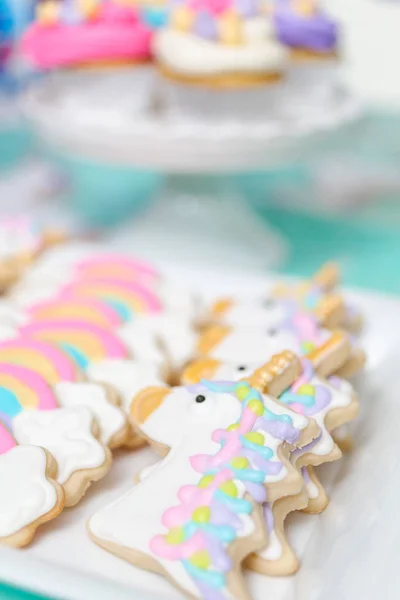 Unicorn Sugar Cookies Bricka Liten Flicka Födelsedagsfest — Stockfoto