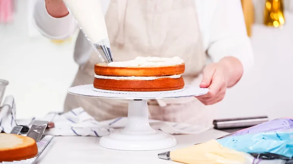 Passo Dopo Passo Pasticcere Fare Torta Unicorno Festa Compleanno Della — Foto Stock