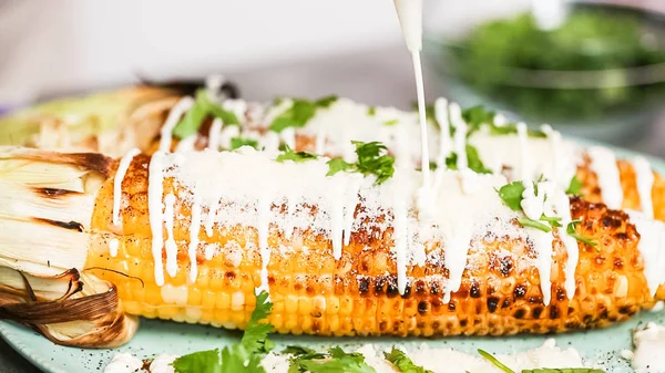 Making Mexican Corn Cob Elote — Stock Photo, Image