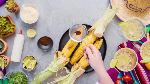 Making Mexican Corn Cob Elote — Stock Photo, Image
