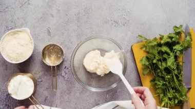 Zaman atlamalı. Adım adım. Meksika Mısır koçanı Elote yapmak için organik Mısır shucking