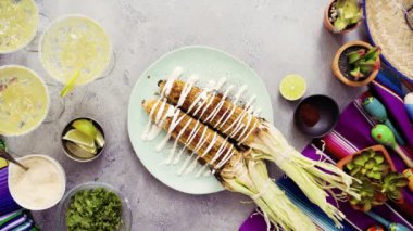 Adım adım. Meksika Mısır koçanı Elote yapma