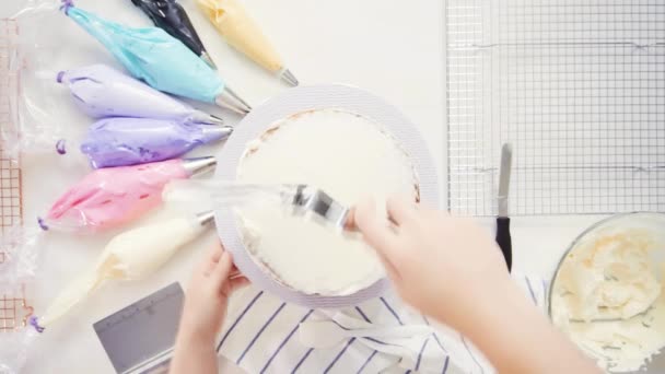 Step Step Top View Pastry Chef Stacking Cake Layers Buttercream — Stock Video