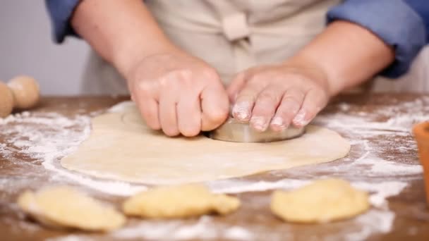 Krok Kroku Walcowania Ciasta Dla Domu Wykonane Empanadas — Wideo stockowe