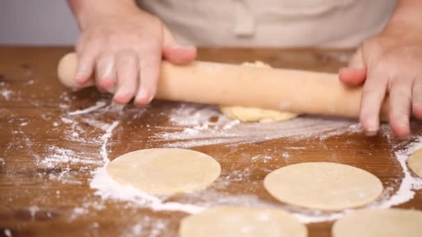 Krok Kroku Walcowania Ciasta Dla Domu Wykonane Empanadas — Wideo stockowe