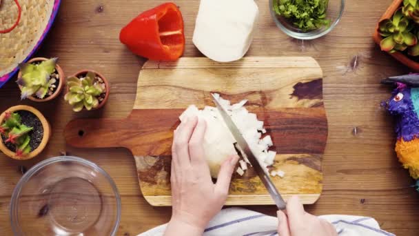 Byt Leží Krok Krokem Krájení Zeleniny Pro Vyplnění Aby Empanadas — Stock video