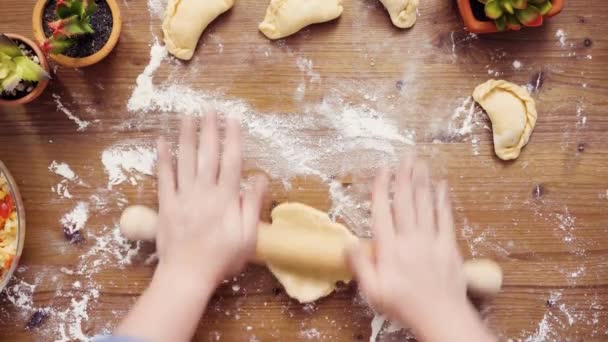 Byt Leží Krok Krokem Výroba Domácí Vyrobené Vegetariánské Empanadas Kukuřicí — Stock video