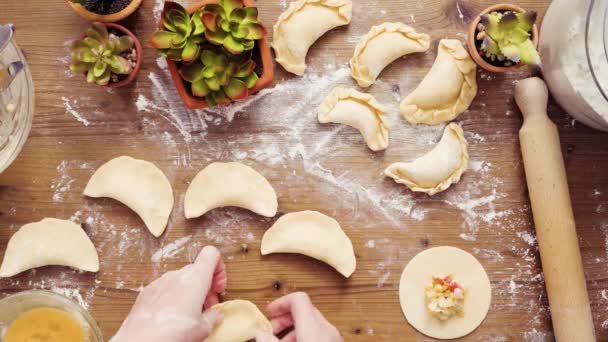 Deitado Passo Passo Fazendo Casa Feita Empanadas Vegetarianas Com Milho — Vídeo de Stock