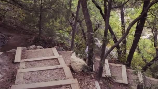 Túrázás Család Őszén Castlewood Canyon State Park Kislány — Stock videók