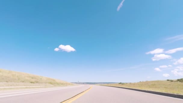 Rijden Verharde Weg Landelijk Gebied Ten Zuiden Van Denver Colorado — Stockvideo