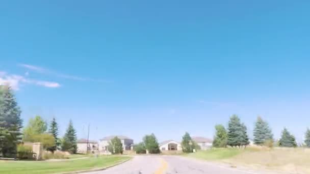 Denver Colorado Usa September 2018 Driving Paved Roads Suburban Neighborhood — Stock Video