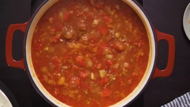 Step Step Top View Stirring Turkey Chili Enameled Cast Iron — Stock Video