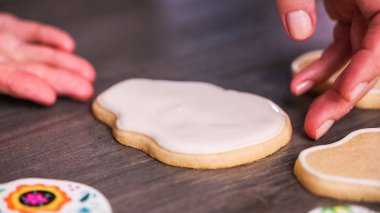 şeker kafatası çerez beyaz royal Icing sel.