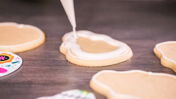 Decorating Sugar Skull Cookies Royal Icing — Stock Photo, Image