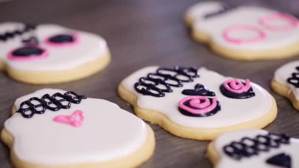 Paso Paso Decoración Galletas Cráneo Azúcar Con Hielo Real Diferentes — Vídeos de Stock