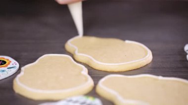 Adım adım. Şeker kafatası çerez Kraliyet buzlanma ile sel için kenar oluşturma