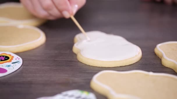 Krok Kroku Powodzi Cookie Cukru Czaszki Royal Biały Lukier — Wideo stockowe