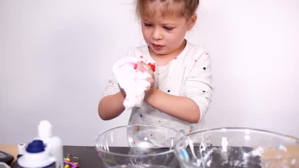 Step Step Mother Daughter Making Colorful Fluffy Slime — Stock Video