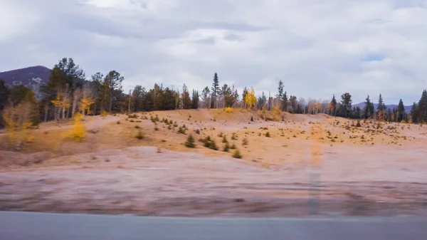 Sonbaharda Colorado Springs Için Dağ Otoyolda Sürüş — Stok fotoğraf