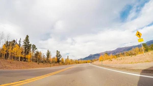 Guidare Sulla Strada Montagna Colorado Springs Autunno — Foto Stock