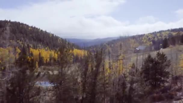 Водіння Невеликому Гірському Грунтові Дороги Колорадо Спрінгс Каліка Крик Восени — стокове відео