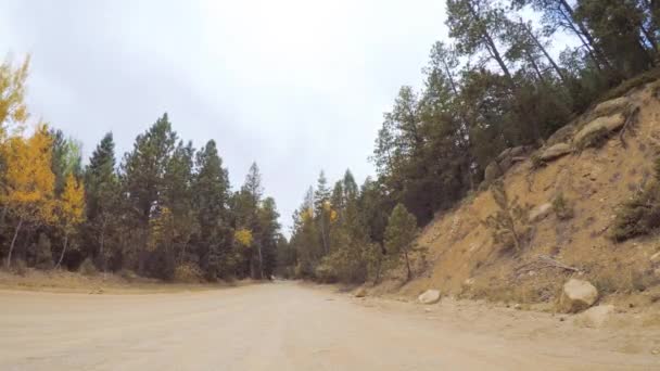 Vezetés Kis Hegyi Földutak Colorado Springs Nyomorék Patak Őszi — Stock videók