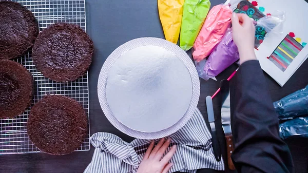 Step Step Flat Lay Baker Assembling Chocolate Cake Bright Colorful — Stock Photo, Image