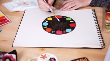 Adım adım. Düz yatıyordu. Bir tasarım bir pasta suluboya ile Dia de los Muertos tatil için çizim Baker.