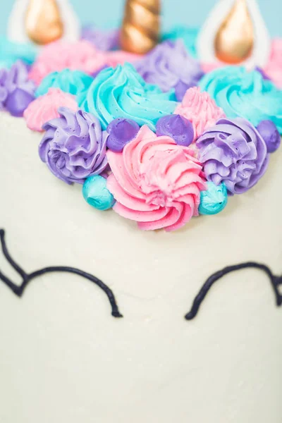 Gourmet Unicorn Cake Pink Purple Buttercream Frosting Blue Background — Stock Photo, Image