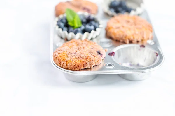 Organik Malzemelerle Hazırlanan Yapımı Blueberry Muffins — Stok fotoğraf