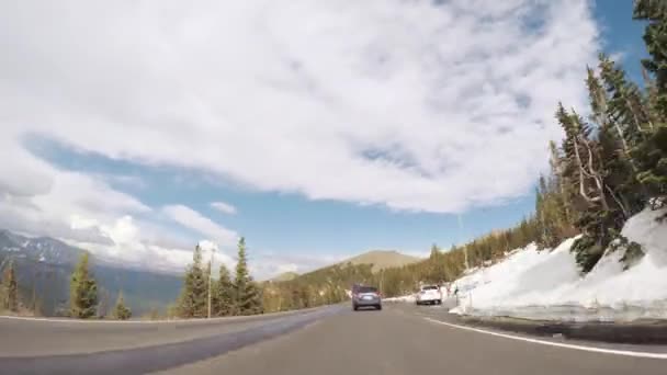 科罗拉多州 2018年5月27日 在落基山国家公园的赛季开幕周末在小道岭路上行驶 — 图库视频影像
