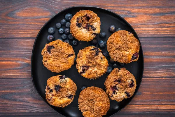 Byt Leží Domácí Borůvkové Muffiny Organických Surovin — Stock fotografie