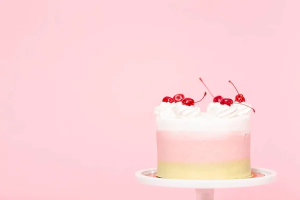 Bolo Aniversário Spumoni Fundo Rosa — Fotografia de Stock