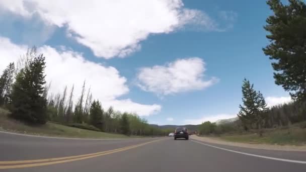 Dirigir Trail Ridge Road Fim Semana Abertura Temporada Rocky Mountain — Vídeo de Stock